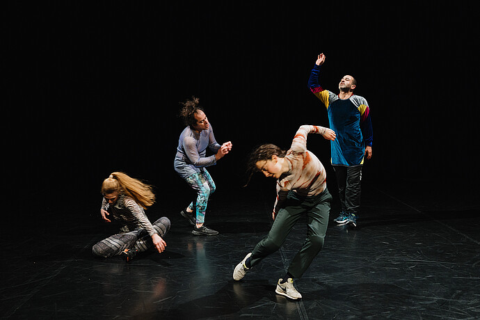 When it falls: L'enfer, c'est les autres