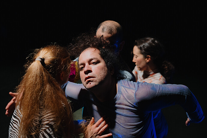When it falls: L'enfer, c'est les autres